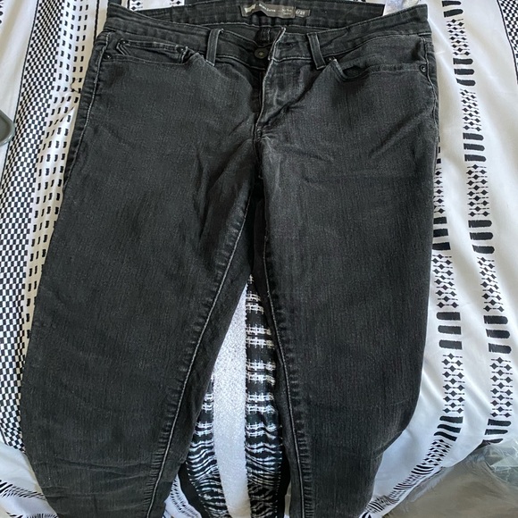 Levi skinny Jeans - Picture 2 of 3